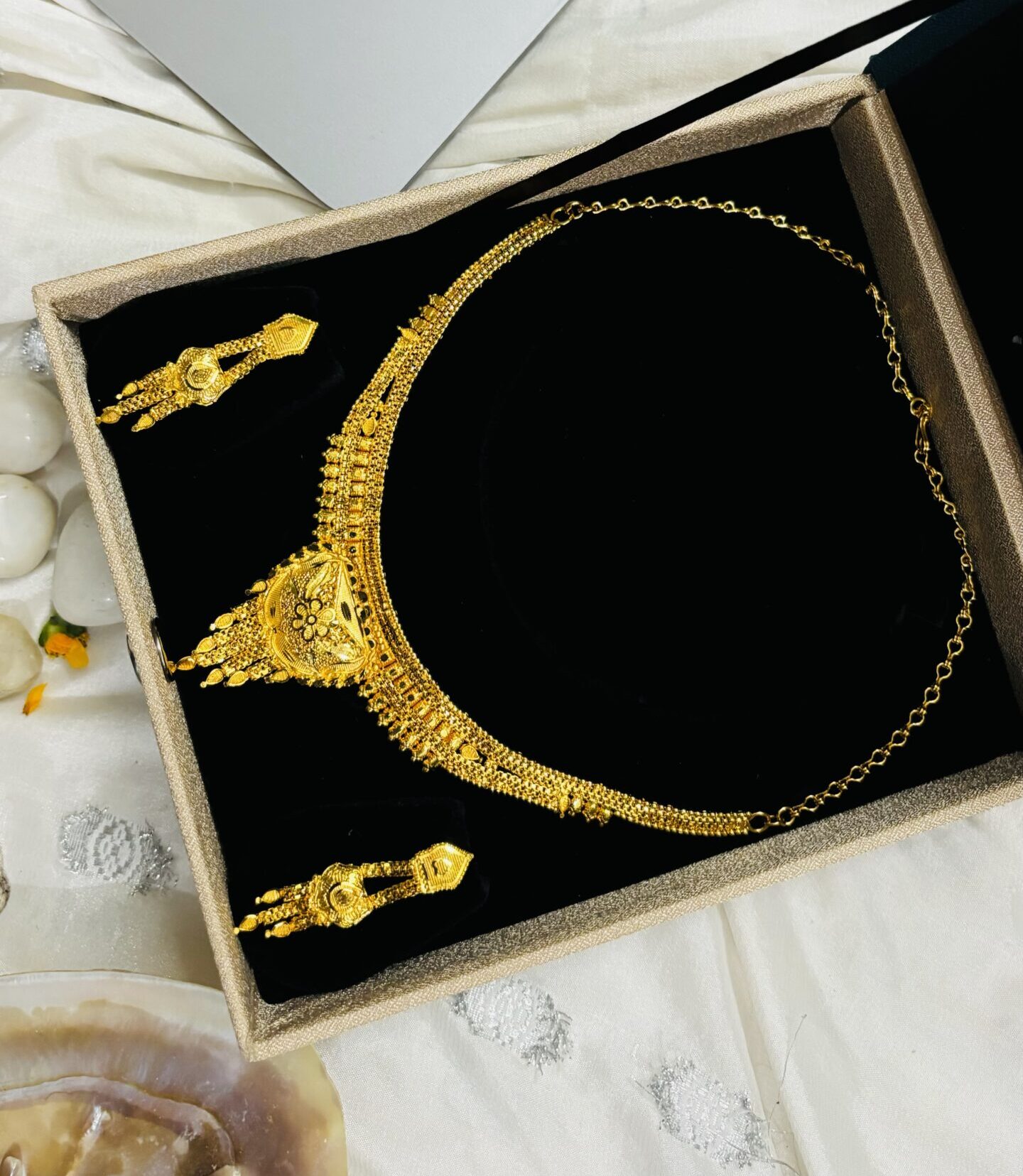 Meera Haar Necklace Set | Regal Wedding Jewellery